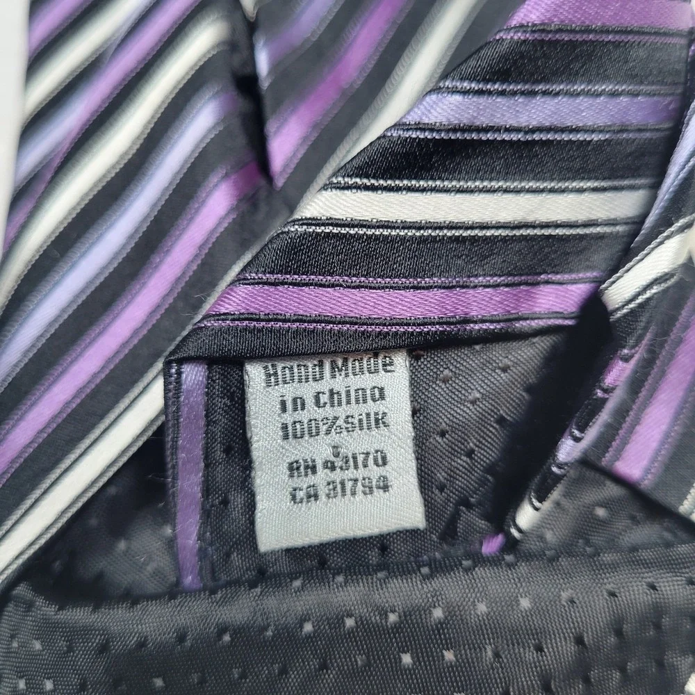 Geoffrey Beene 100% Silk Hand Made Tie Multicolor‎ Stripes 3.75
